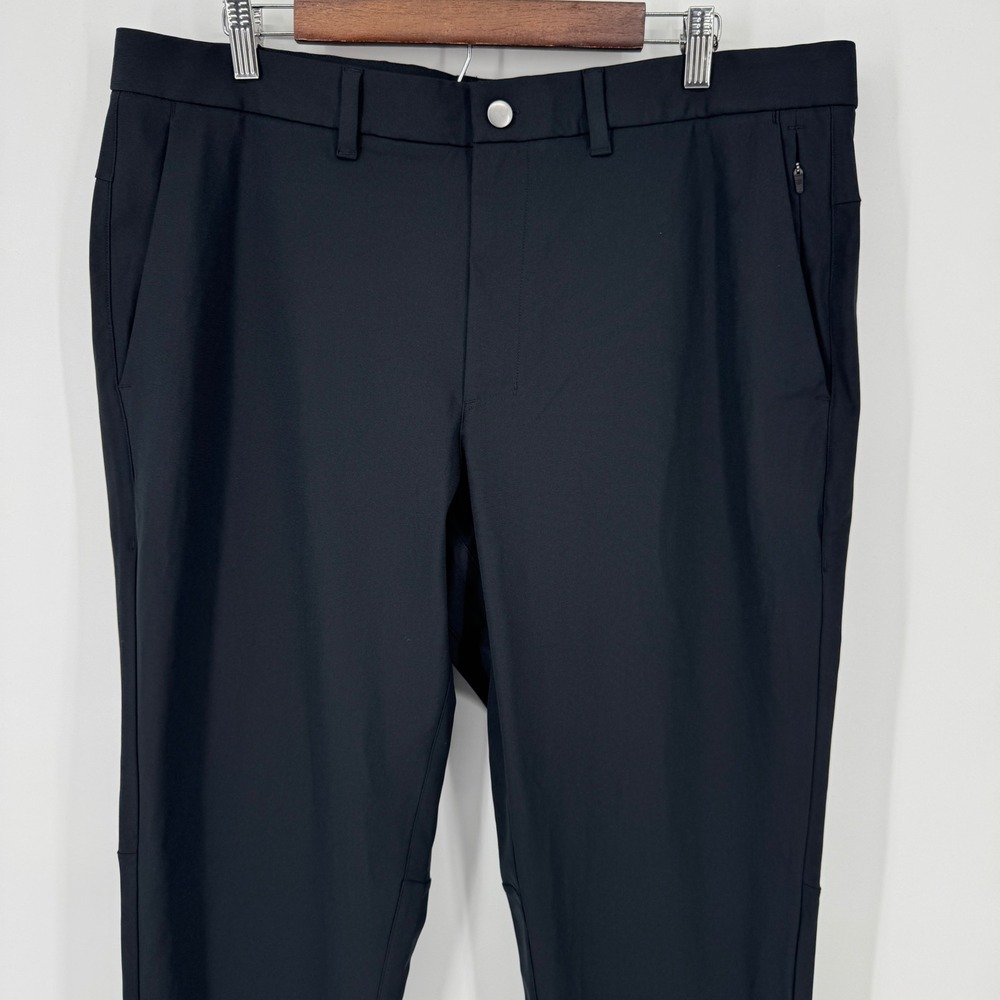 CRZ YOGA Men's‎ 38 Black Stretch Performance Athleisure Golf Chino Pants
